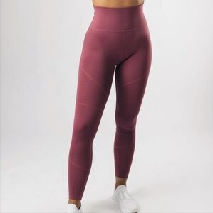 Alphalete Athletics OG Revival Leggings -‎ Burgundy SZ S